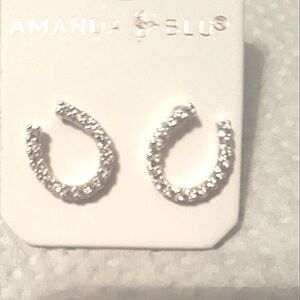 Beautiful Feminine Horseshoe CZ Stud Earrings 18kt gold plated NEW Good luck NEW
